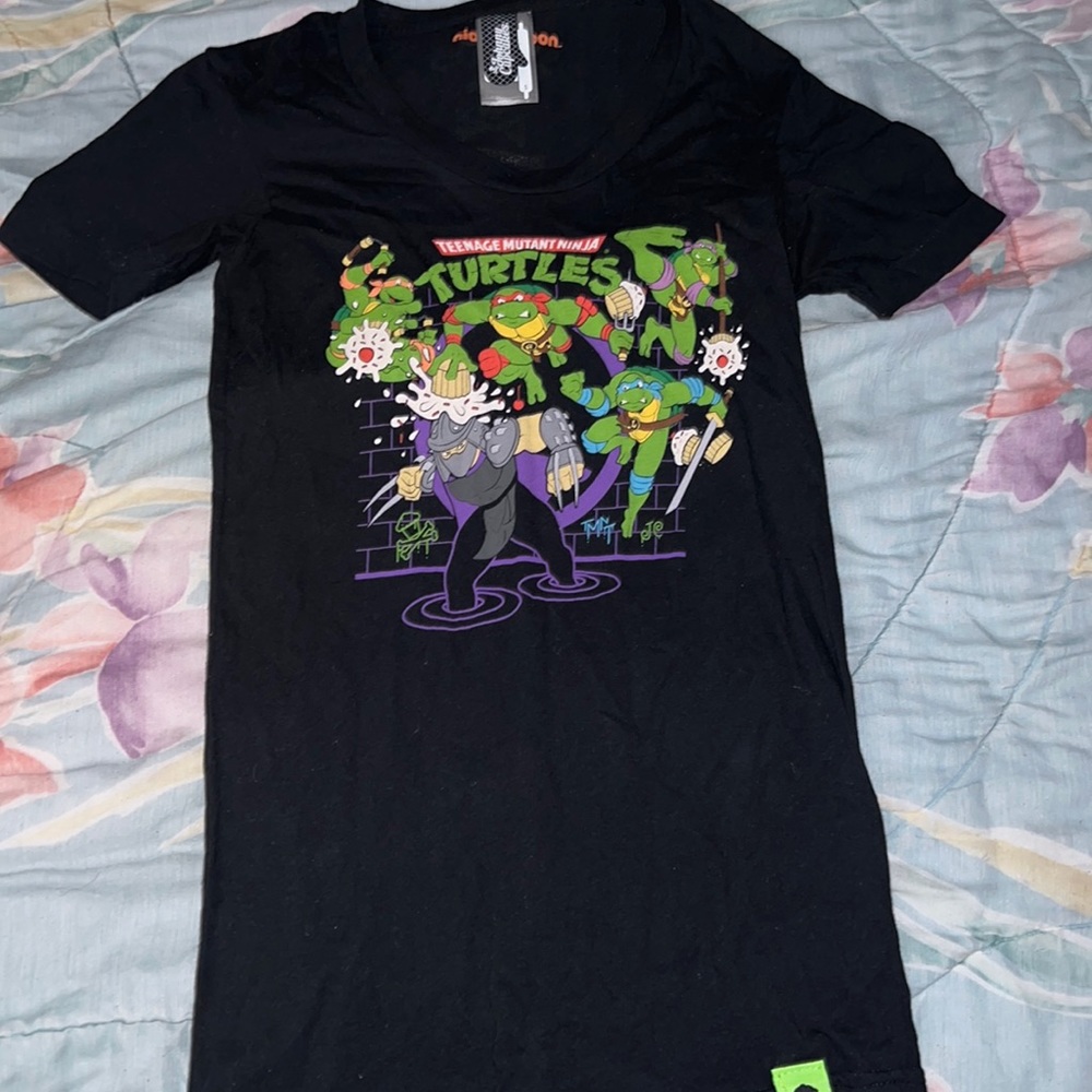 Johnny Cupcakes x TMNT collab tee